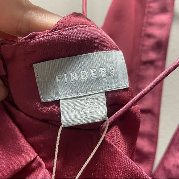 Finders Pink Satin Kahlo Playsuit Romper NWT - Picture 4 of 11